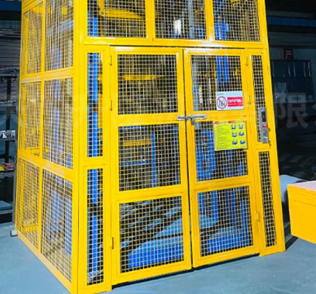 永城货梯可以安装在室外吗