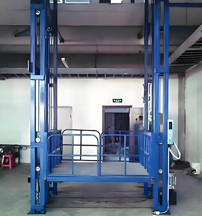 永城导轨式升降货梯